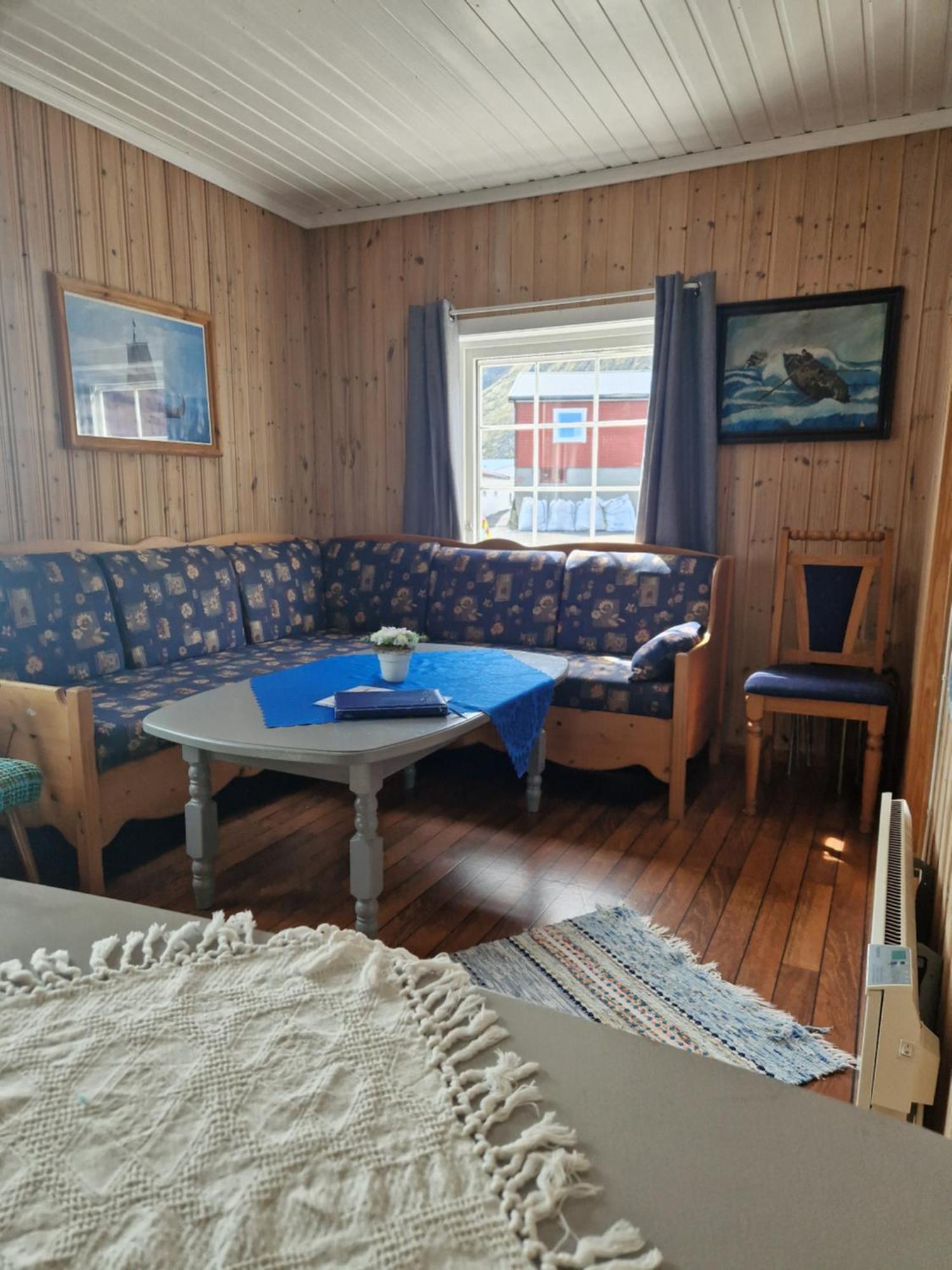 Sjostrand Rorbuer V Borge Iversen As Ballstad Pokój zdjęcie